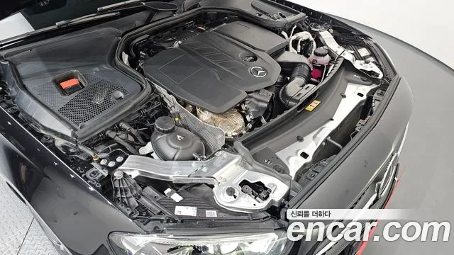 Mercedes-Benz E-Class 2023 — фото 6