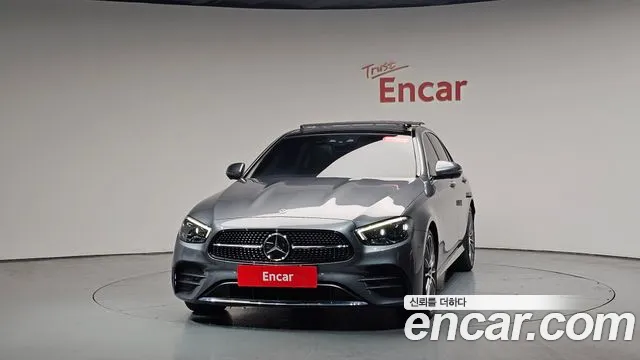 Mercedes-Benz E-Class 2022 — фото 2
