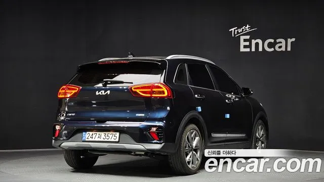 Kia Niro 2022 — фото 2