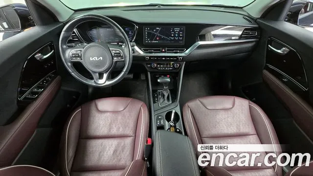 Kia Niro 2022 — фото 10