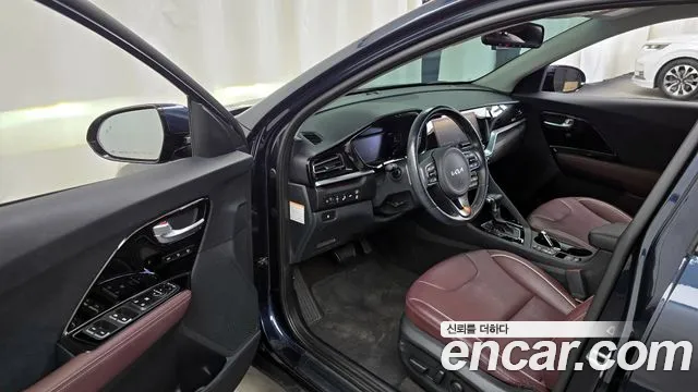 Kia Niro 2022 — фото 13