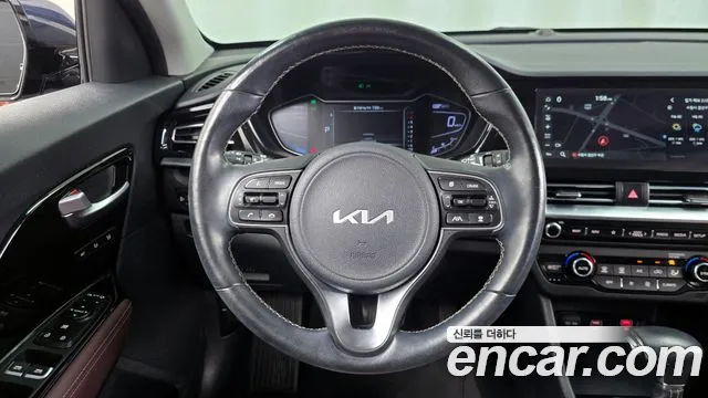 Kia Niro 2022 — фото 19