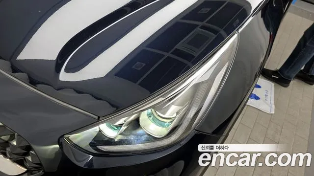 Kia Niro 2022 — фото 8