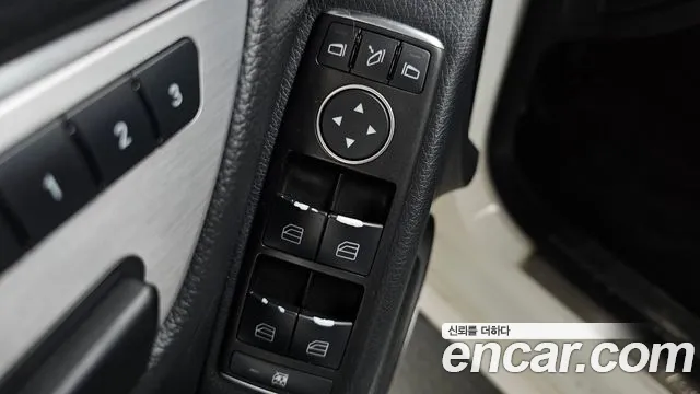 Mercedes-Benz C-Class 2012 — фото 19