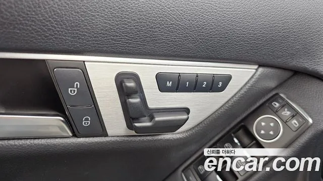 Mercedes-Benz C-Class 2012 — фото 20