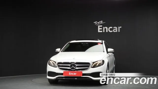 Mercedes-Benz E-Class 2017 — фото 3