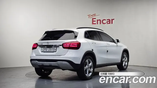 Mercedes-Benz GLA-Class 2019 — фото 2