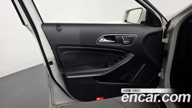 Mercedes-Benz GLA-Class 2019 — фото 14