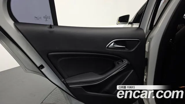 Mercedes-Benz GLA-Class 2019 — фото 15