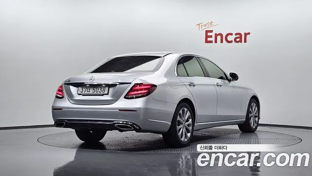 Mercedes-Benz E-Class 2018 — фото 1