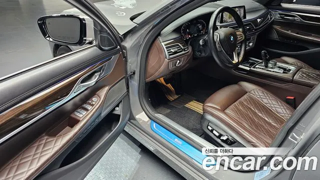 BMW 7-Series 2021 — фото 13