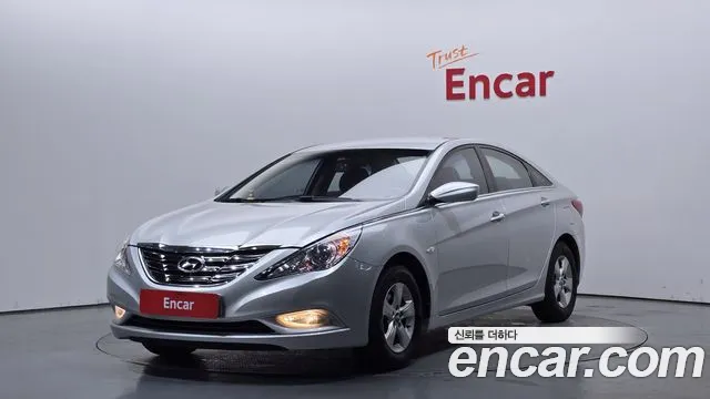 Hyundai Sonata 2010 — фото 1