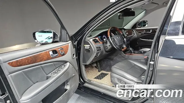 Hyundai Equus 2014 — фото 10
