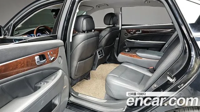 Hyundai Equus 2014 — фото 11