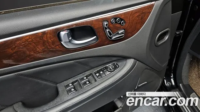 Hyundai Equus 2014 — фото 18