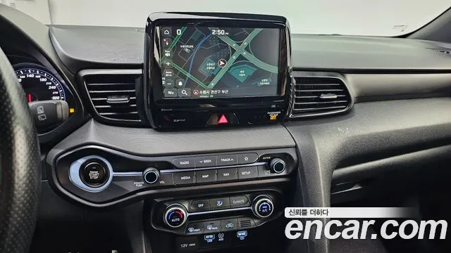 Hyundai Veloster 2019 — фото 19