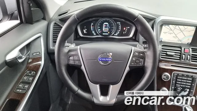 Volvo XC60 2015 — фото 13