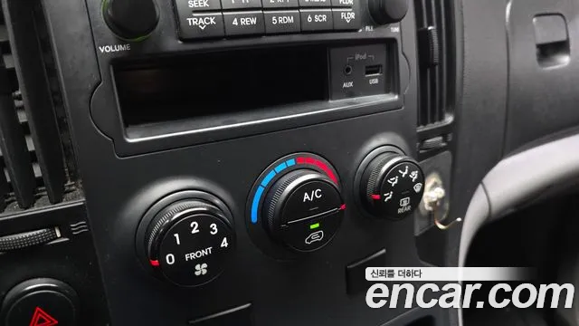 Hyundai Starex 2011 — фото 18
