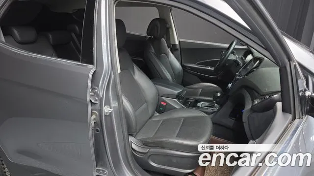 Hyundai Santafe 2017 — фото 12