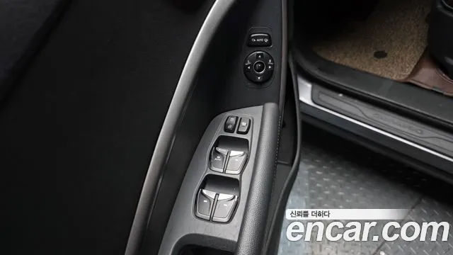 Hyundai Santafe 2017 — фото 14