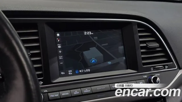 Hyundai AVANTE 2016 — фото 13