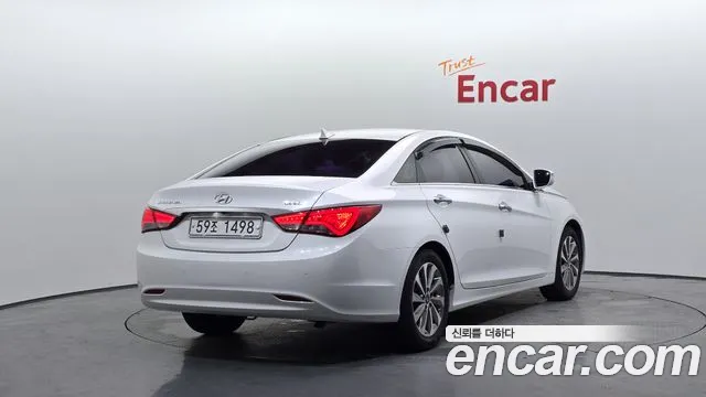 Hyundai Sonata 2013 — фото 2