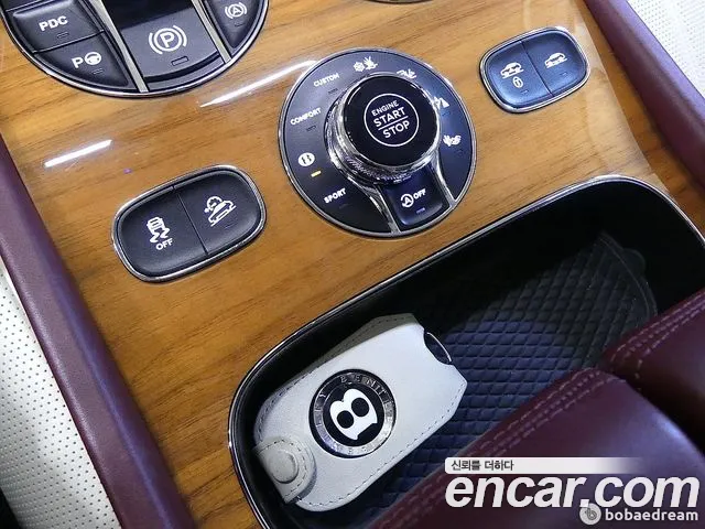 Bentley Bentayga 2022 — фото 19