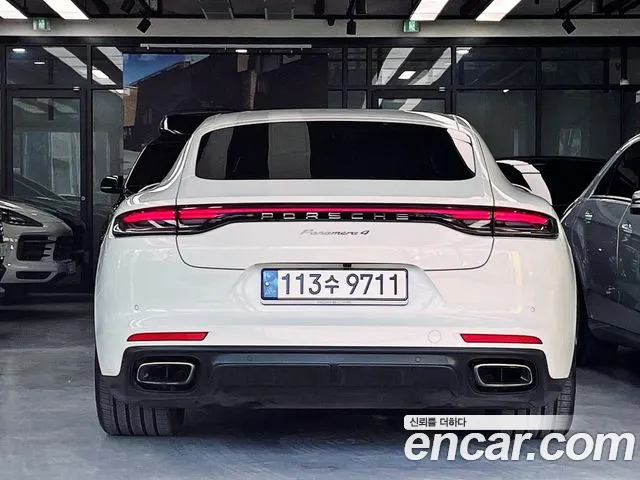 Porsche Panamera 2021 — фото 2