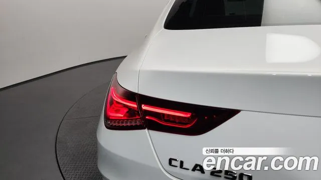 Mercedes-Benz CLA-Class 2023 — фото 8