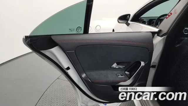 Mercedes-Benz CLA-Class 2023 — фото 14