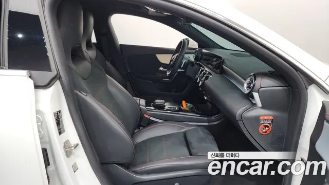 Mercedes-Benz CLA-Class 2023 — фото 15