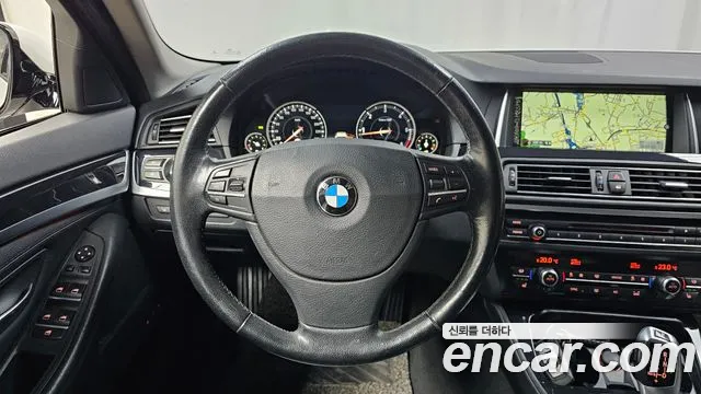 BMW 5-Series 2016 — фото 13