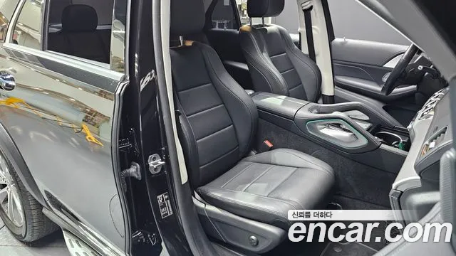 Mercedes-Benz GLE-Class 2021 — фото 17