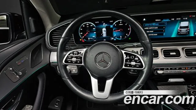 Mercedes-Benz GLE-Class 2021 — фото 19