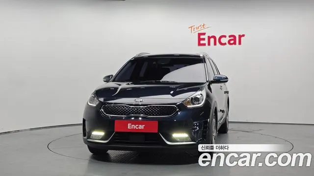 Kia Niro 2018 — фото 3