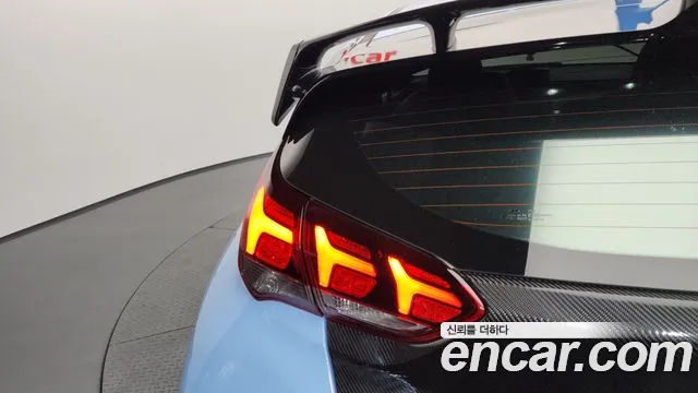 Hyundai Veloster 2019 — фото 9