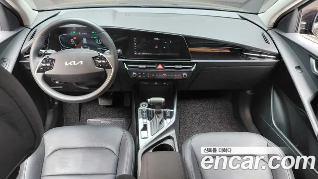 Kia Niro 2022 — фото 10