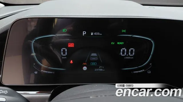Kia Niro 2022 — фото 11