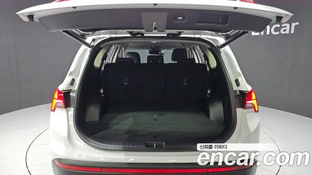 Hyundai Santafe 2023 — фото 20