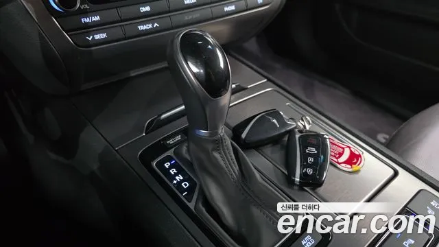 Hyundai Genesis 2016 — фото 9