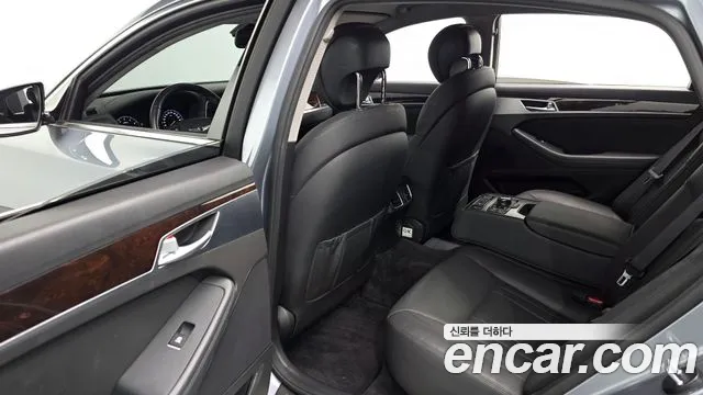 Hyundai Genesis 2016 — фото 11