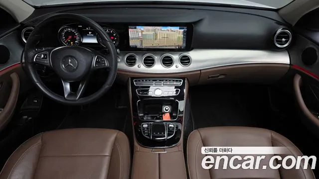 Mercedes-Benz E-Class 2018 — фото 7