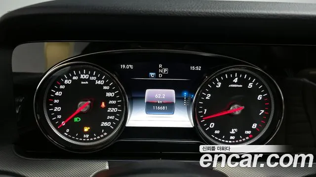 Mercedes-Benz E-Class 2018 — фото 8