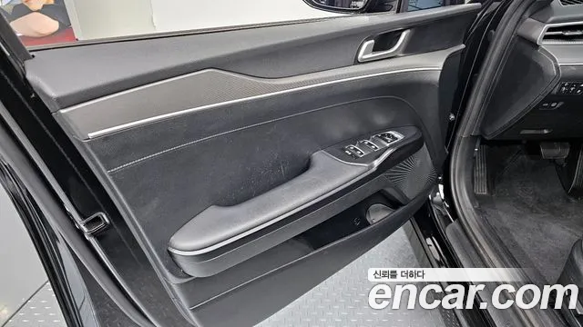 Kia K5 2023 — фото 14