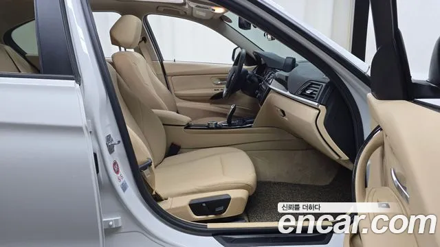 BMW 3-Series 2015 — фото 11