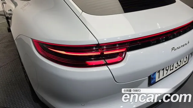Porsche Panamera 2018 — фото 6