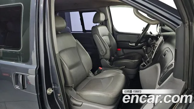 Hyundai Starex 2014 — фото 11