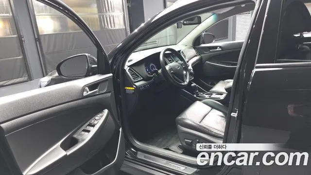 Hyundai Tucson 2018 — фото 10