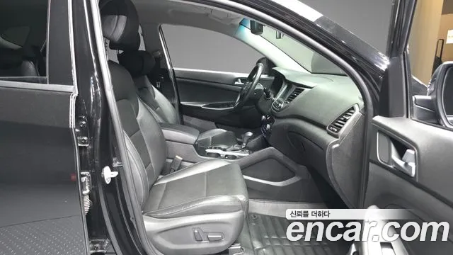 Hyundai Tucson 2018 — фото 11