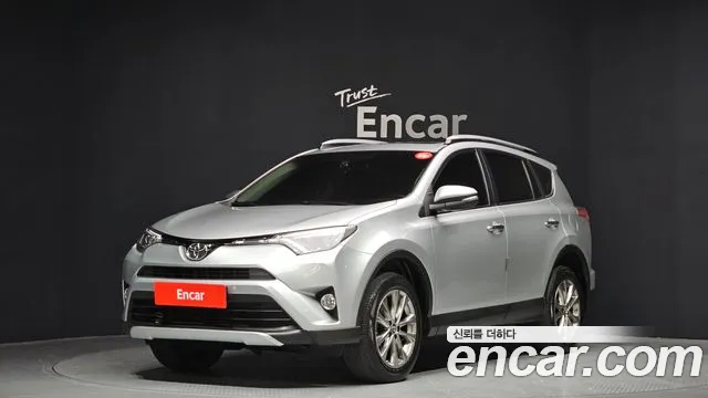 Toyota RAV4 2016 — фото 1